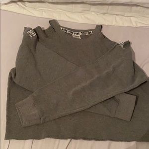 Womens cutout shoulders long sleeve crop top